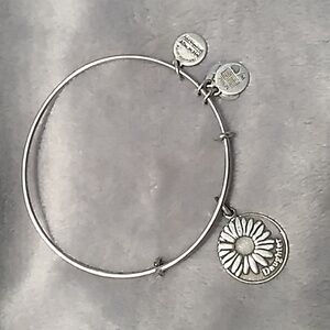 Alex and Ani Vintage 2014 Flower 🌼 Charm Daughter